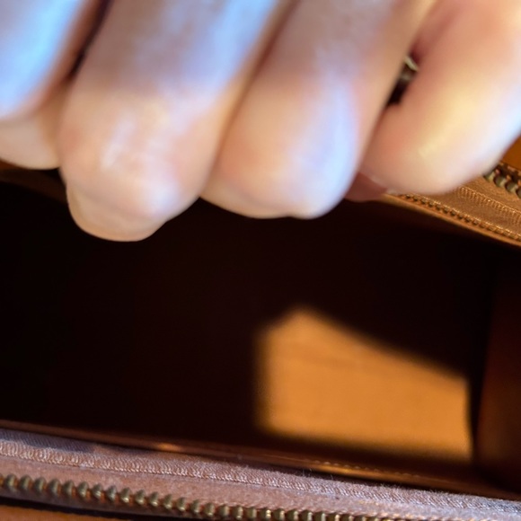 ANABAGLISH Victoria Leather Tote - Picture 10 of 13